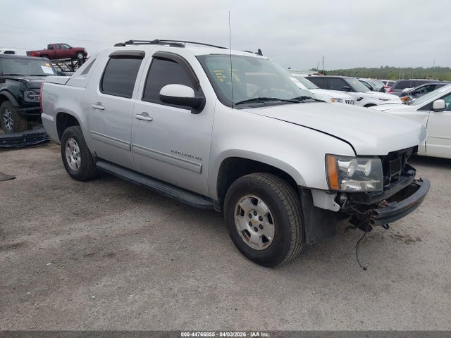 Salvage Chevrolet Avalanche 1500 Image