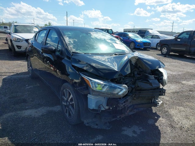 Salvage Nissan Versa Image