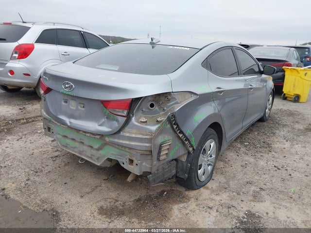 Hyundai ELANTRA Se
