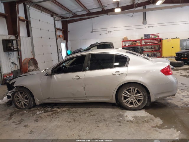 INFINITI G37x