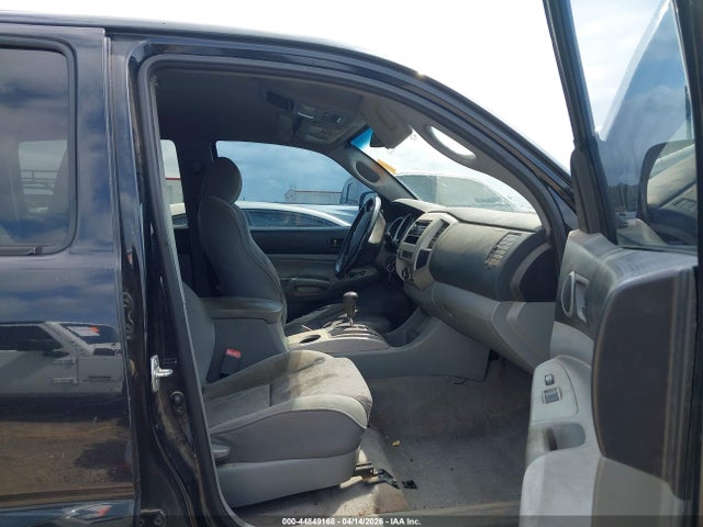 Toyota Tacoma Base V6