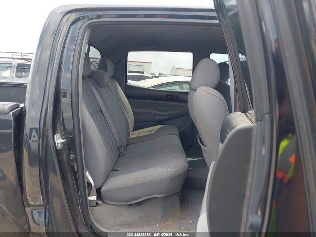 Toyota Tacoma Base V6