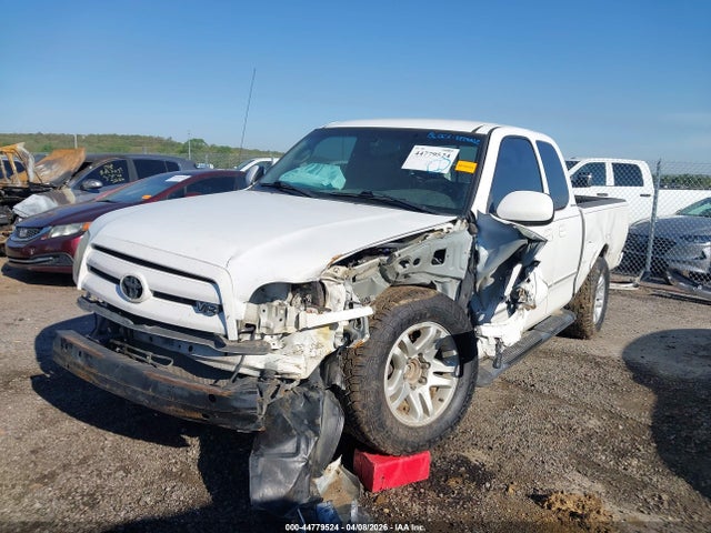Toyota Tundra Ltd V8