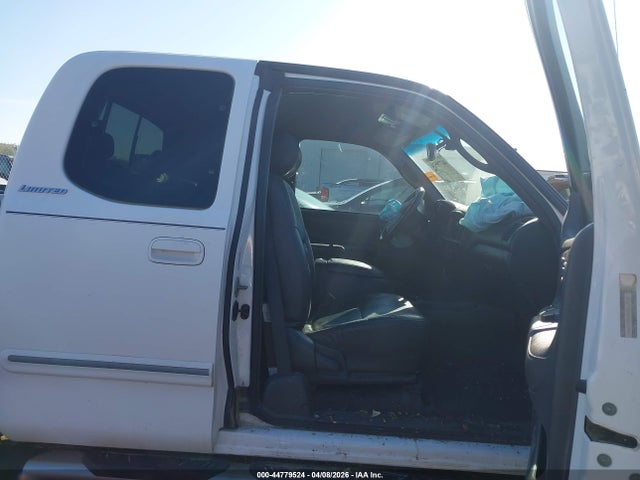 Toyota Tundra Ltd V8