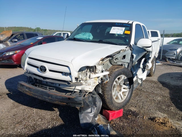 Toyota Tundra Ltd V8
