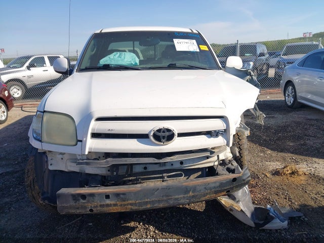 Toyota Tundra Ltd V8