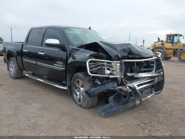 Salvage GMC Sierra 1500 Image