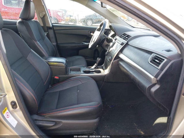 Toyota Camry Se