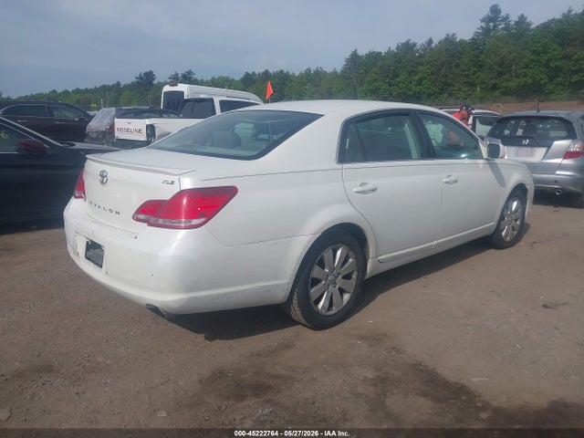 Toyota Avalon Xls