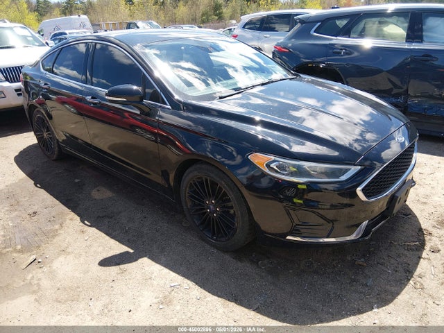 Salvage Ford Fusion Image