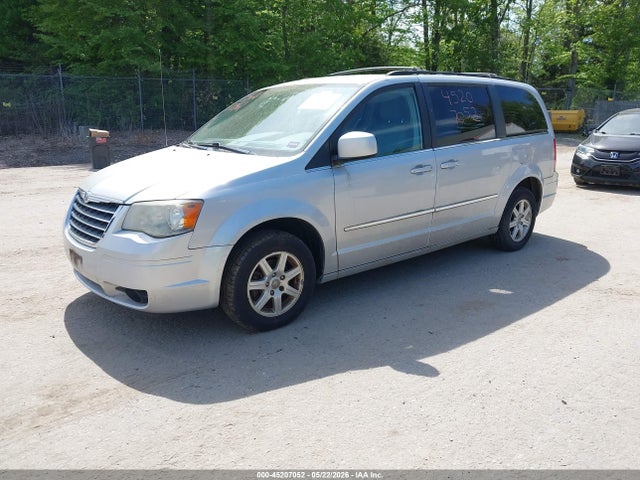 Chrysler Town & Country Touring