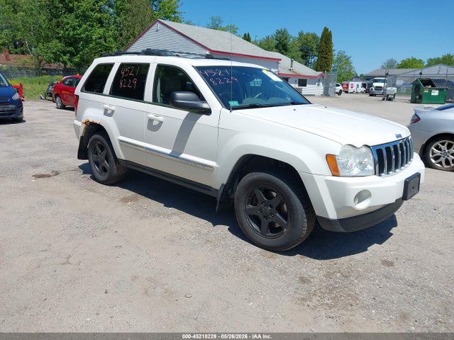 Salvage Jeep Grand Cherokee Image