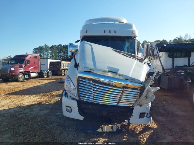 Freightliner Cascadia 125