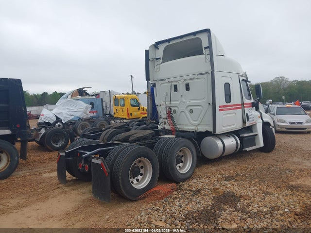 Freightliner Cascadia 125