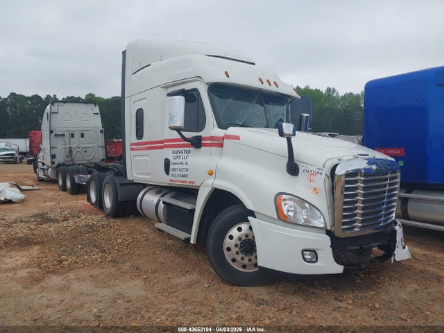 Salvage Freightliner Cascadia 125 Image