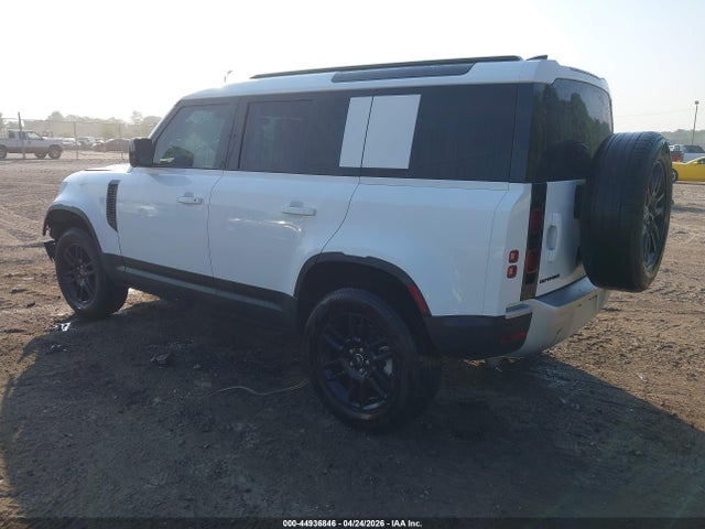 Land Rover Defender 110 P300