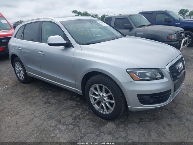 Salvage Audi Q5 Image
