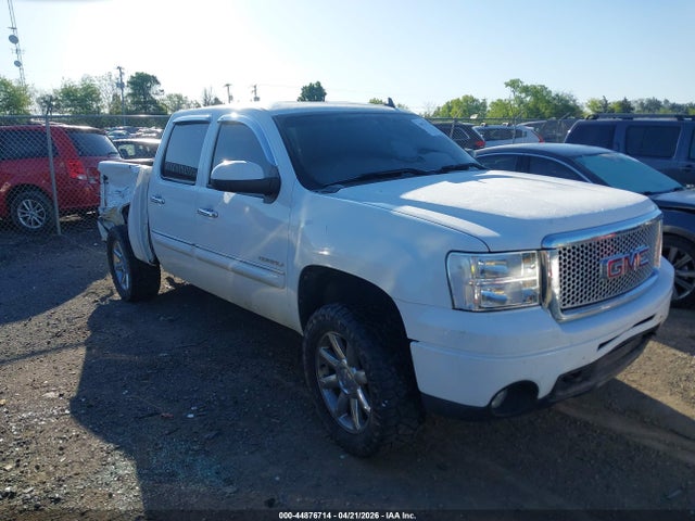 Salvage GMC Sierra 1500 Image