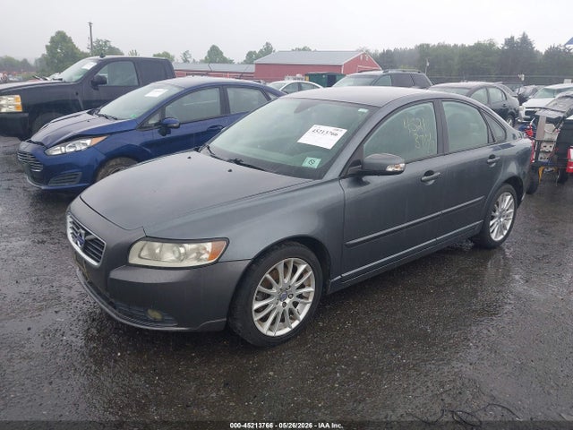 Volvo S40