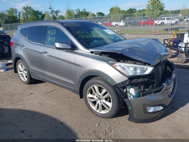Salvage Hyundai SANTA FE Image
