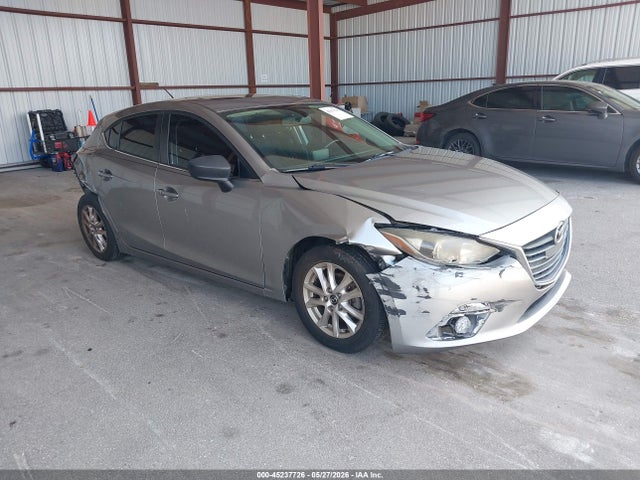 Salvage Mazda Mazda3 Image