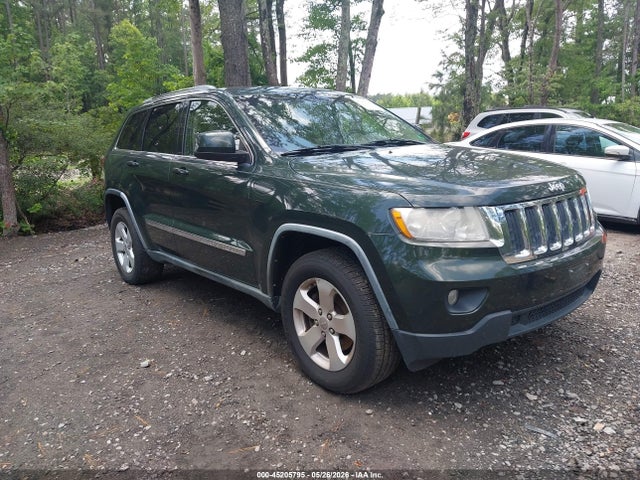 Salvage Jeep Grand Cherokee Image