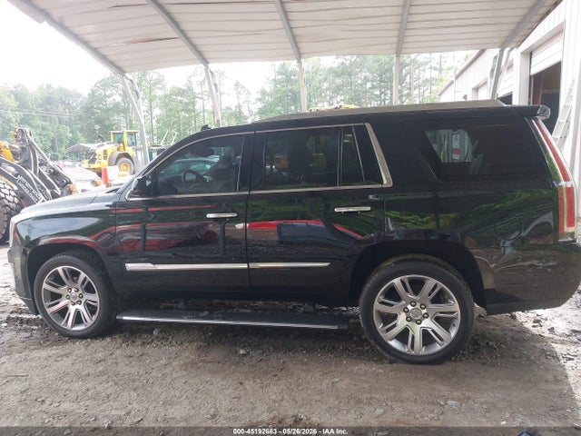 Cadillac Escalade Premium