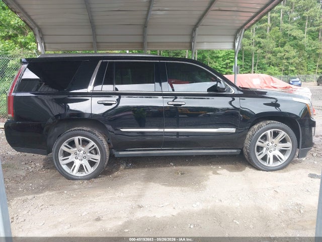 Cadillac Escalade Premium