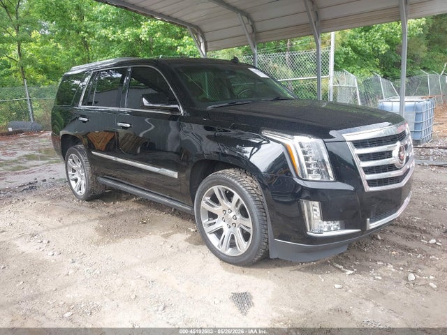 Salvage Cadillac Escalade Image