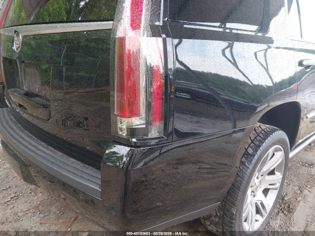 Cadillac Escalade Premium