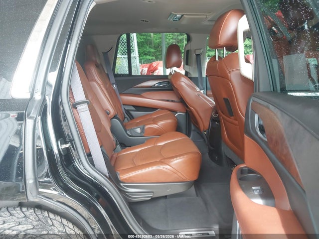 Cadillac Escalade Premium