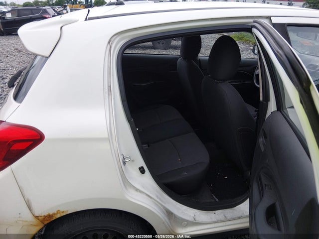 Mitsubishi Mirage Es