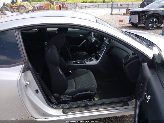 Hyundai Genesis 2.0t