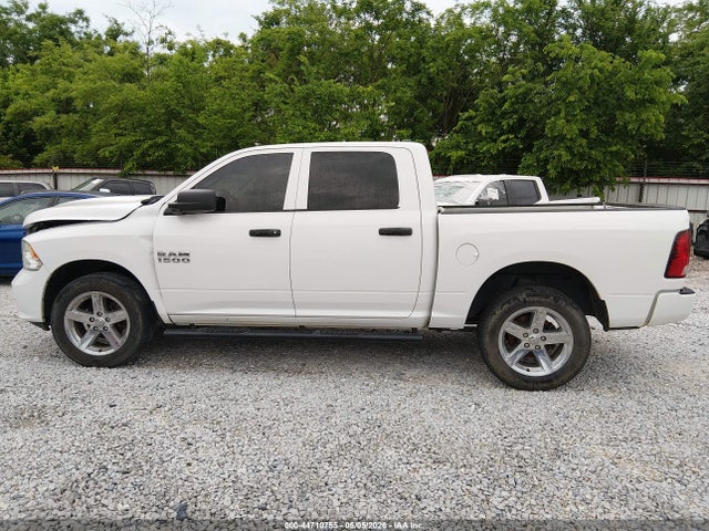 Ram 1500 Express  4x4 5'7 Box