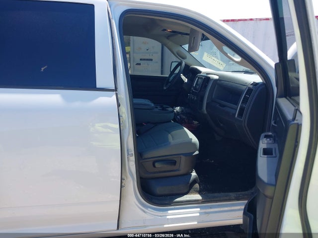 Ram 1500 Express  4x4 5'7 Box