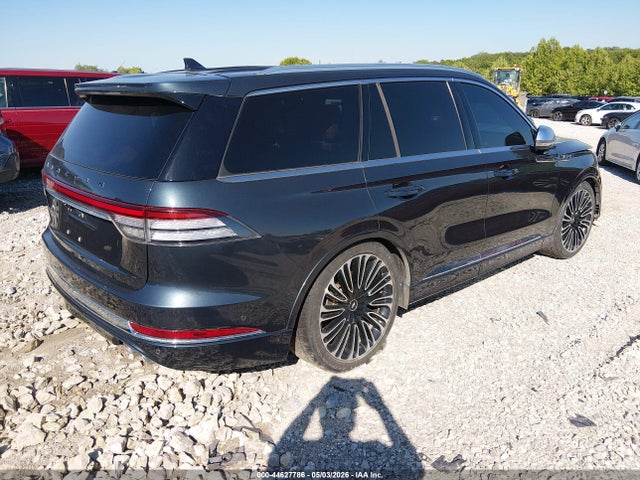 Lincoln Aviator Black Label