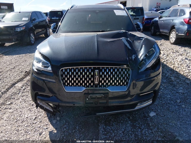 Lincoln Aviator Black Label