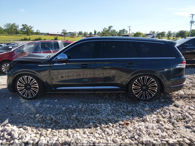 Lincoln Aviator Black Label