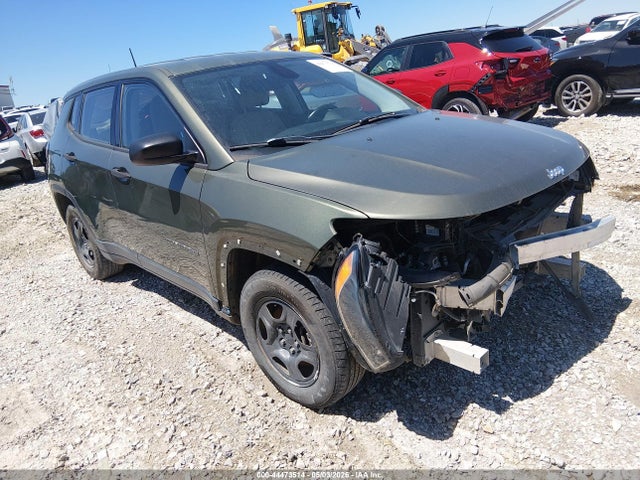 Salvage Jeep Compass Image