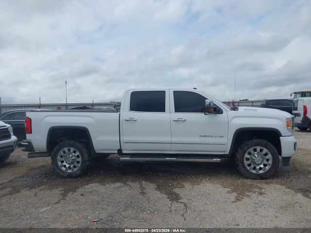 GMC Sierra 2500 Denali