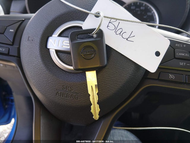 Nissan Versa 1.6 S