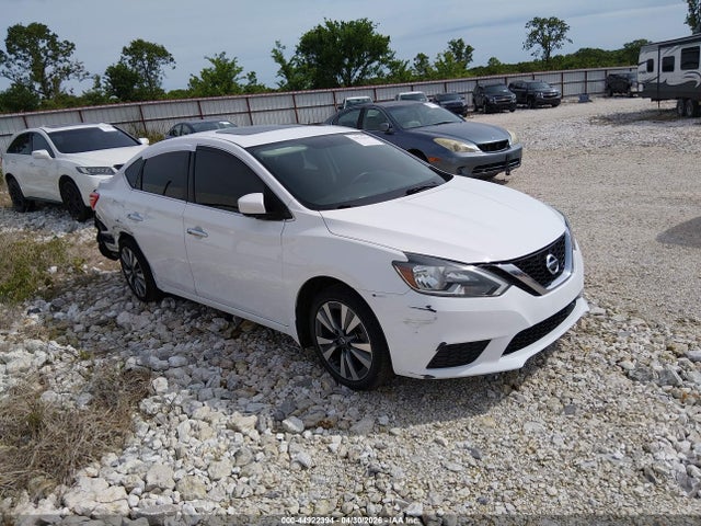 Salvage Nissan Sentra Image