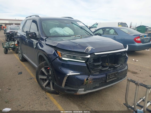 Salvage Honda Pilot Image