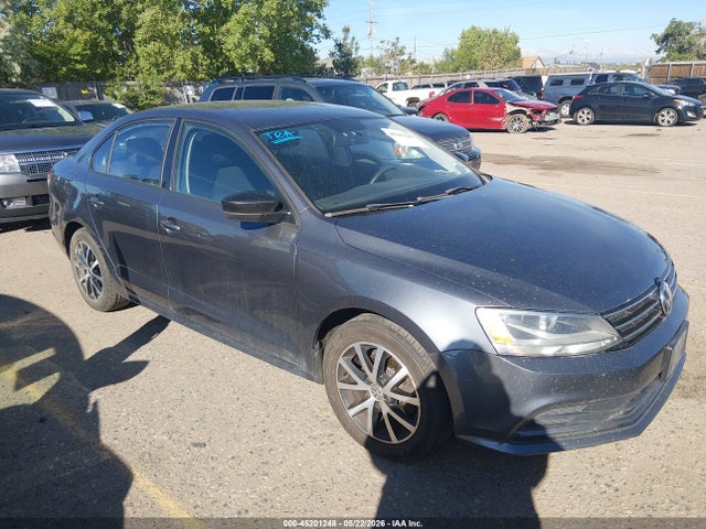 Salvage Volkswagen Jetta Image