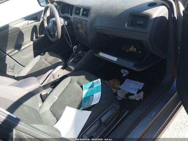 Volkswagen Jetta 2.0l S