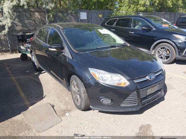 Salvage Ford Focus Image