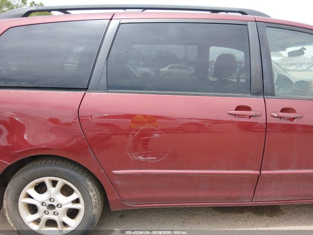 Toyota Sienna Xle