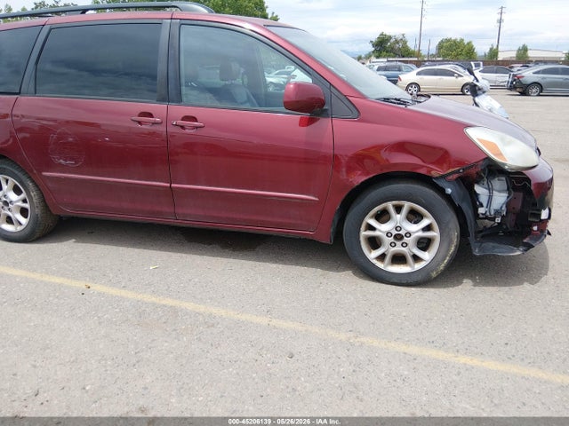 Toyota Sienna Xle
