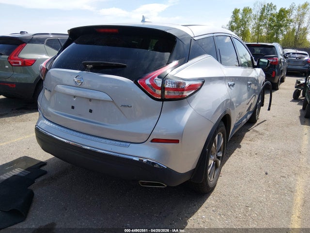 Nissan Murano S