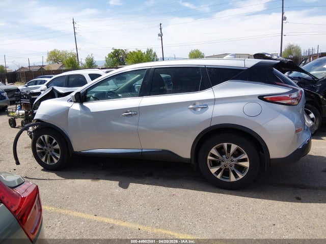 Nissan Murano S